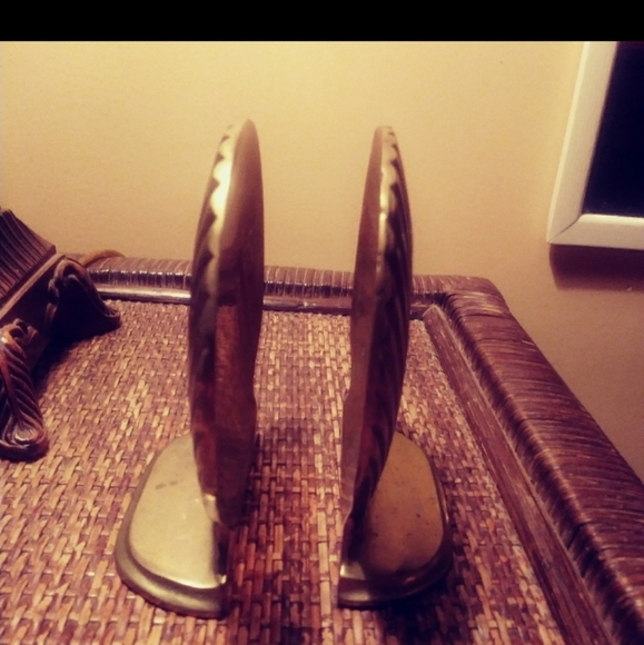 Two brass shell book ends - Picture 5 of 8